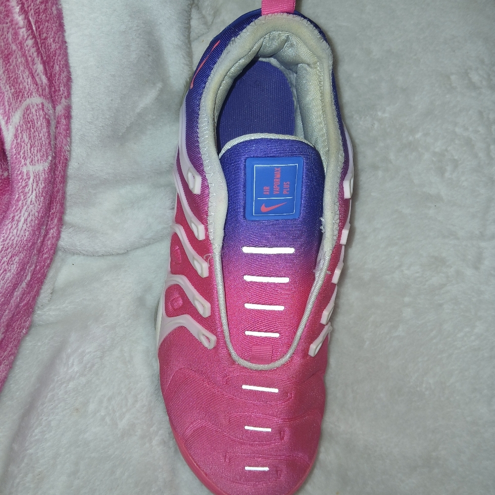 Nike Pink Purple Gradient Women's Air VaporMax Athletic Shoes - Picture 2 of 5